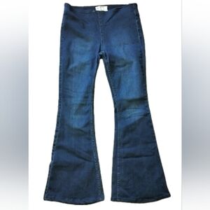 Free People Women's Blue Flared Jeans Size 28